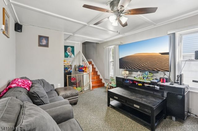 185 Trenton Ave, Paterson City, NJ 07503