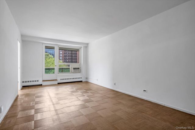 97-10 62 Drive 3H, Rego Park, NY 11374