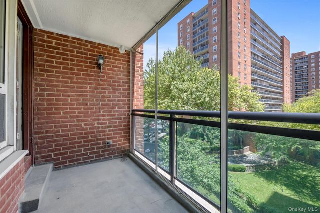 97-10 62 Drive 3H, Rego Park, NY 11374