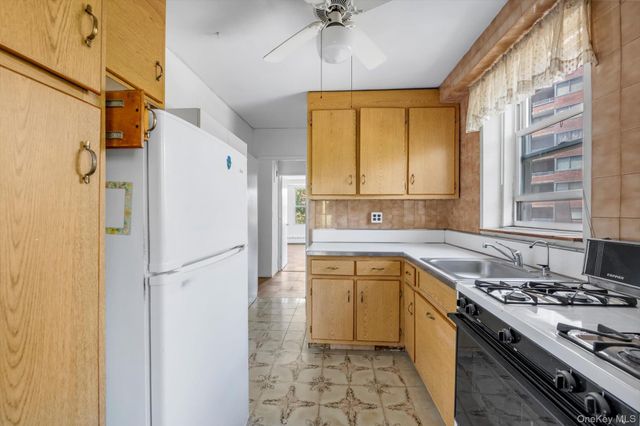97-10 62 Drive 3H, Rego Park, NY 11374