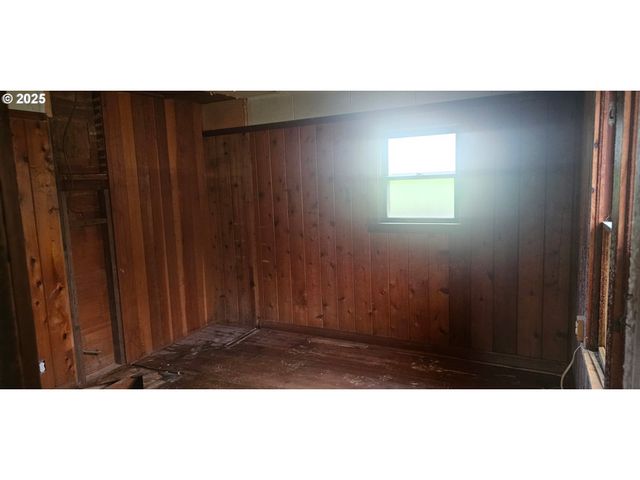 311 N 19TH Ave, Kelso, WA 98626