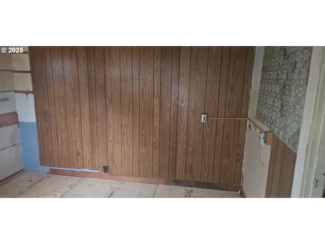 311 N 19TH Ave, Kelso, WA 98626