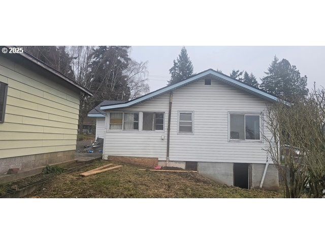 311 N 19TH Ave, Kelso, WA 98626