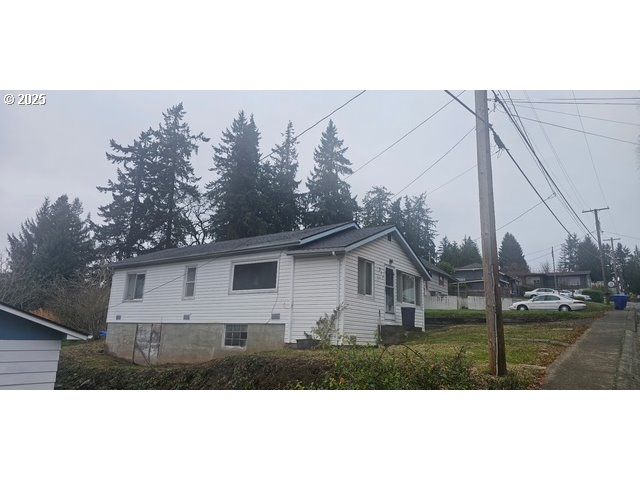 311 N 19TH Ave, Kelso, WA 98626