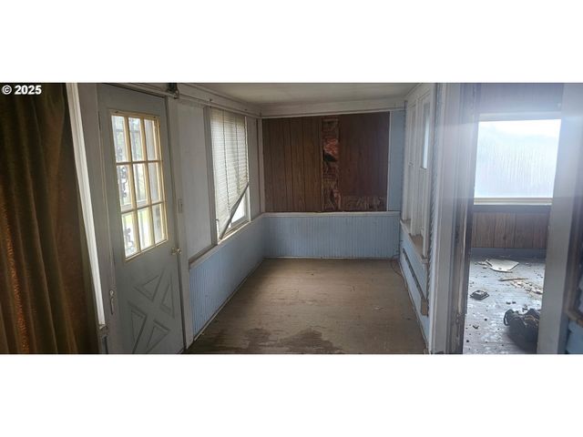 311 N 19TH Ave, Kelso, WA 98626