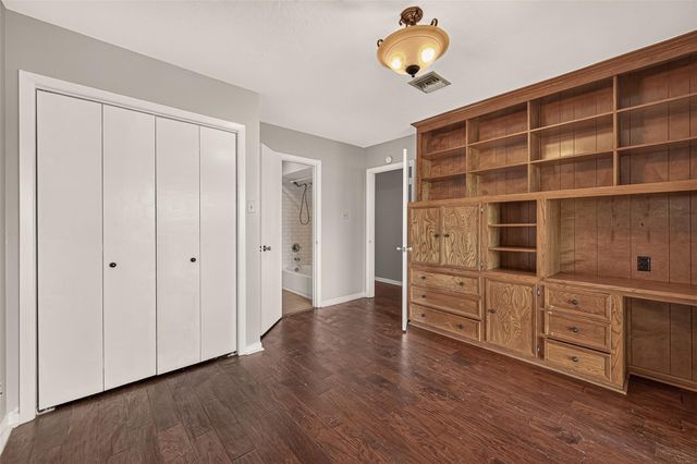 15318 Torry Pines Road, Houston, TX 77062