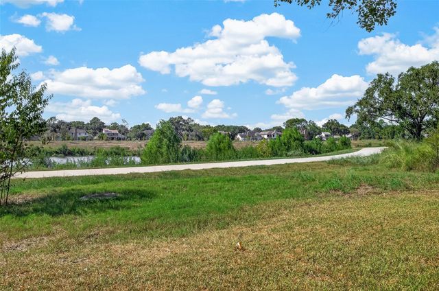 15318 Torry Pines Road, Houston, TX 77062