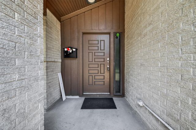 15318 Torry Pines Road, Houston, TX 77062