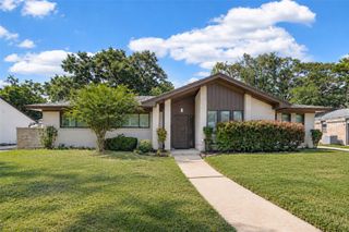 15318 Torry Pines Road, Houston, TX 77062