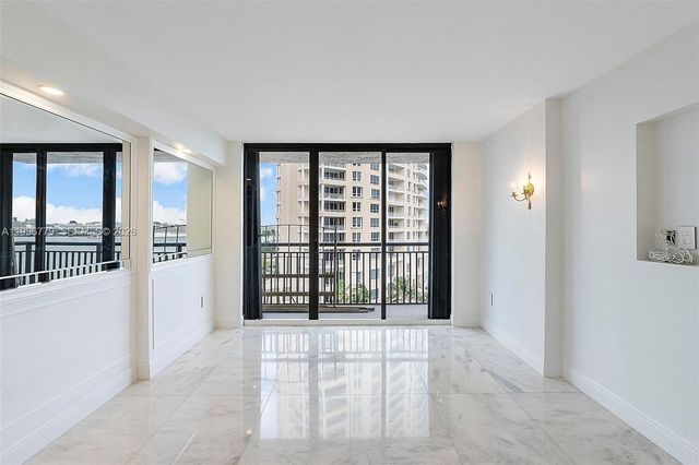 540 Brickell Key Drive 928, Miami, FL 33131