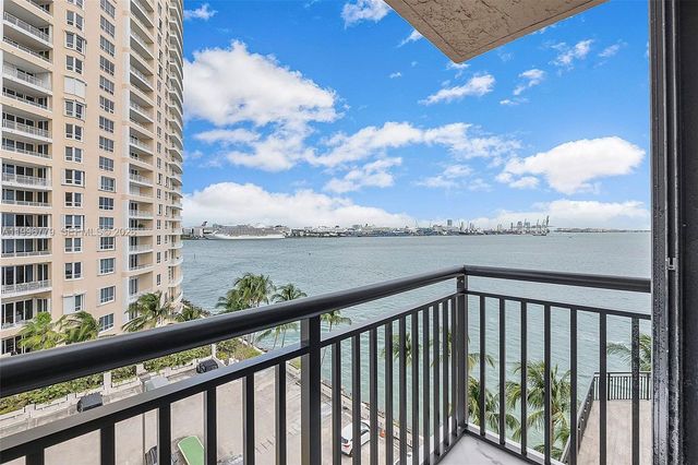 540 Brickell Key Drive 928, Miami, FL 33131