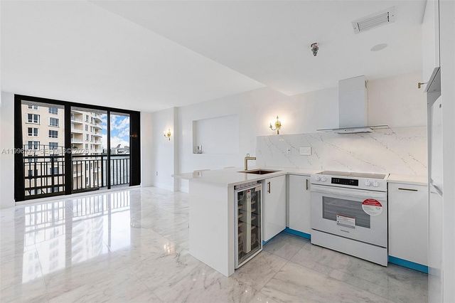 540 Brickell Key Drive 928, Miami, FL 33131