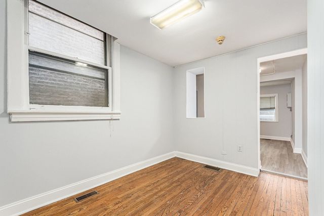 5114 S Dorchester Avenue, Chicago, IL 60615