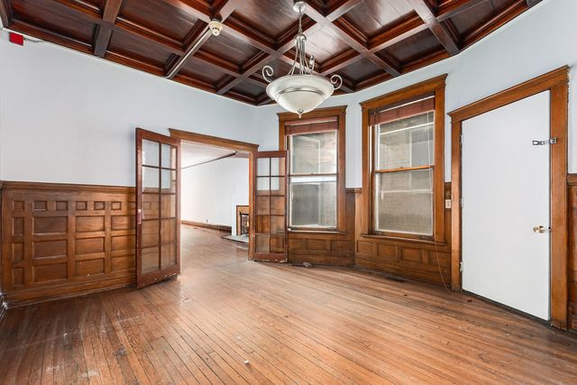 5114 S Dorchester Avenue, Chicago, IL 60615