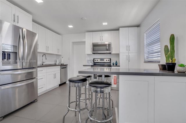 1610 S 24th Court, Hollywood, FL 33020