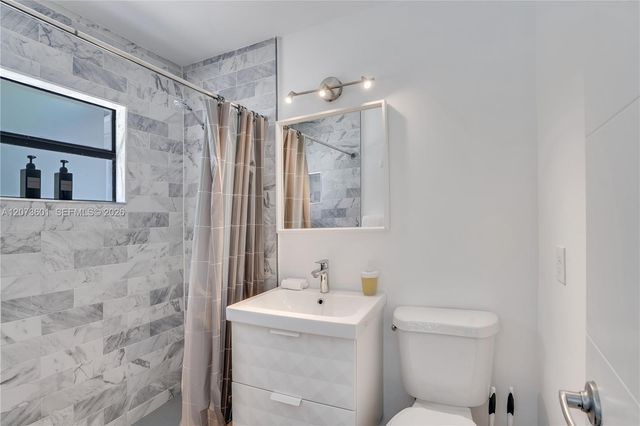 1610 S 24th Court, Hollywood, FL 33020