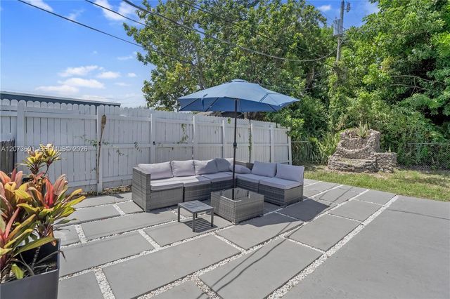 1610 S 24th Court, Hollywood, FL 33020