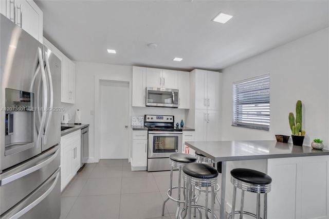 1610 S 24th Court, Hollywood, FL 33020
