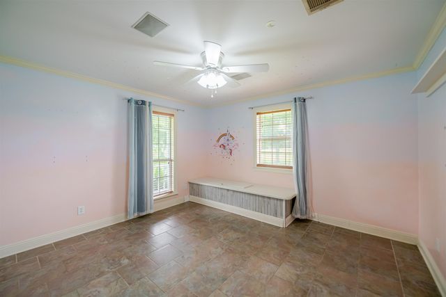 1585 Burma Rd, Thibodaux, LA 70301