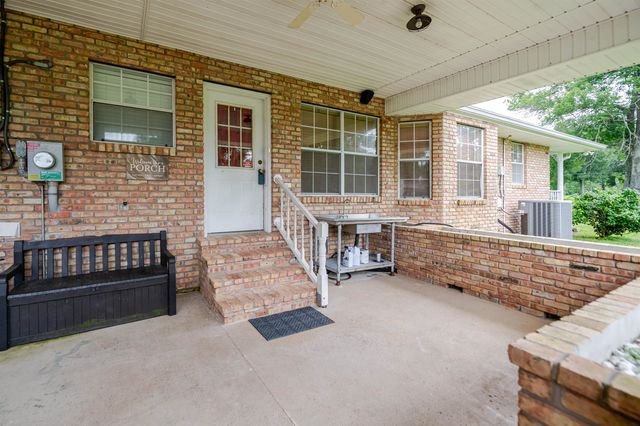 1585 Burma Rd, Thibodaux, LA 70301