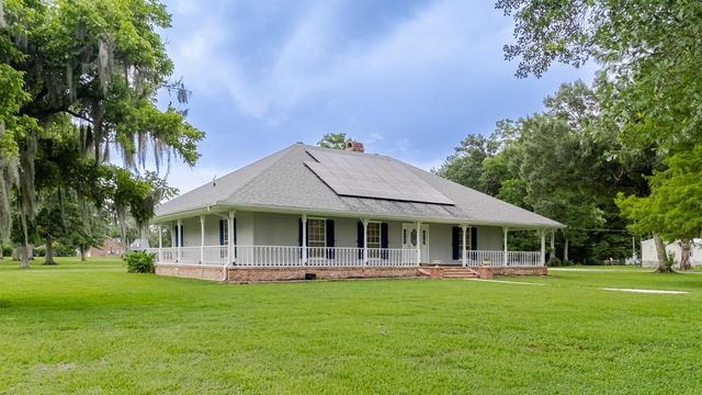 1585 Burma Rd, Thibodaux, LA 70301