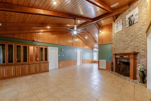 1585 Burma Rd, Thibodaux, LA 70301