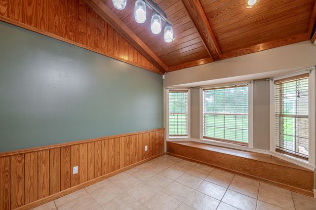 1585 Burma Rd, Thibodaux, LA 70301