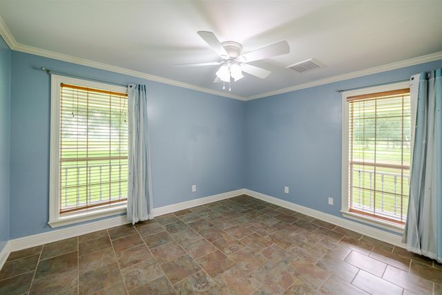 1585 Burma Rd, Thibodaux, LA 70301