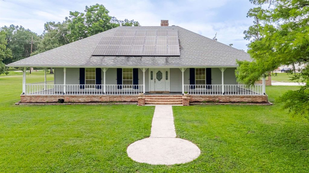 1585 Burma Rd, Thibodaux, LA 70301