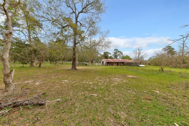 9520 El Chaco Drive, Baytown, TX 77521