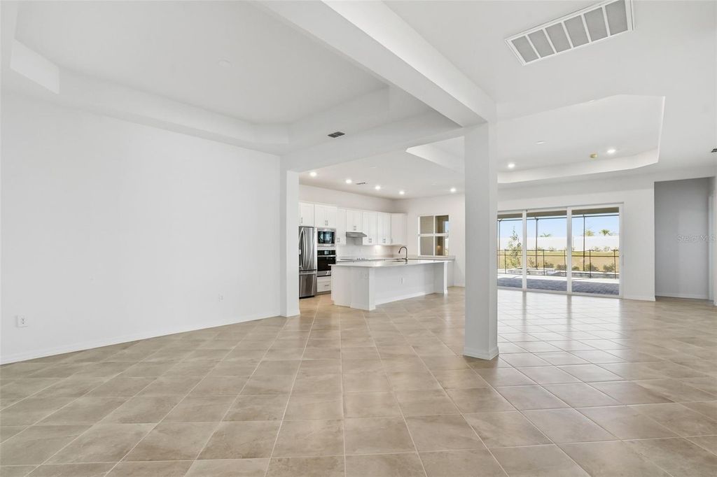 Image 7 of property listing at 19736 TROUT TERRACE, Lakewood Ranch, FL 34211