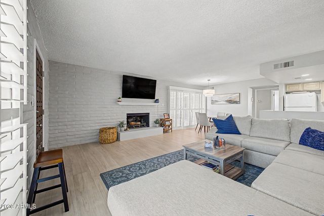 7401 E NORTHLAND Drive 8, Scottsdale, AZ 85251