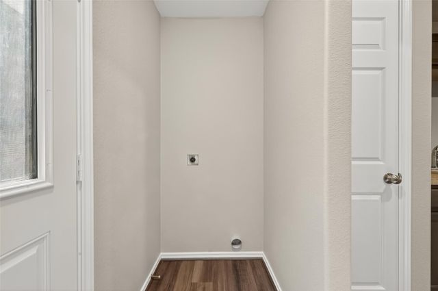 8131 Blooming Meadow Lane, Houston, TX 77016