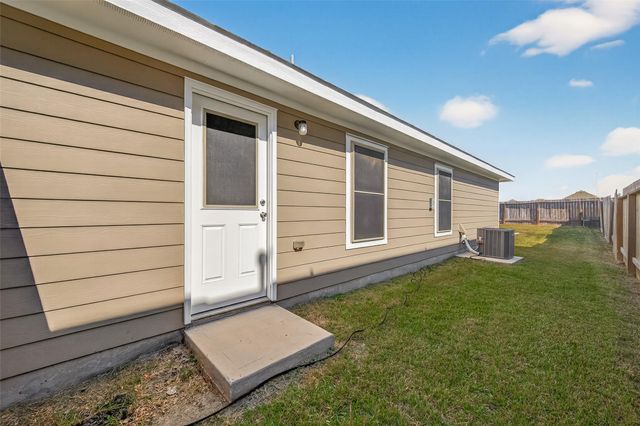 8131 Blooming Meadow Lane, Houston, TX 77016