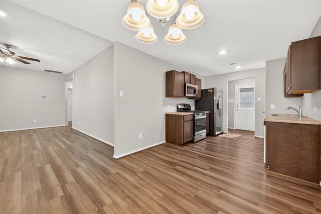 8131 Blooming Meadow Lane, Houston, TX 77016