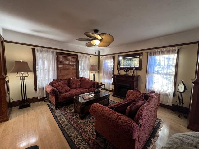 1423 N 26th St, Superior, WI 54880