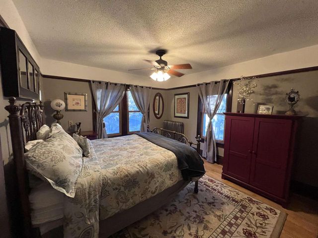 1423 N 26th St, Superior, WI 54880