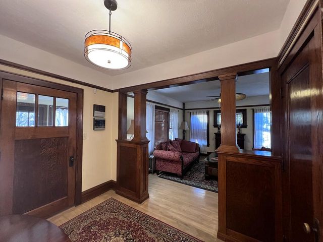 1423 N 26th St, Superior, WI 54880