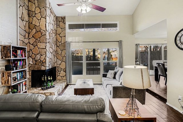 2953 Country Place Circle, Carrollton, TX 75006