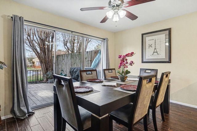 2953 Country Place Circle, Carrollton, TX 75006