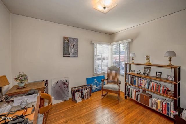 1404 Sycamore Avenue, Glendale, CA 91201