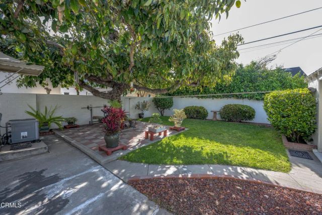 1404 Sycamore Avenue, Glendale, CA 91201