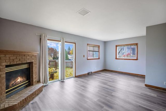 917 N 6th STREET, Manitowoc, WI 54220