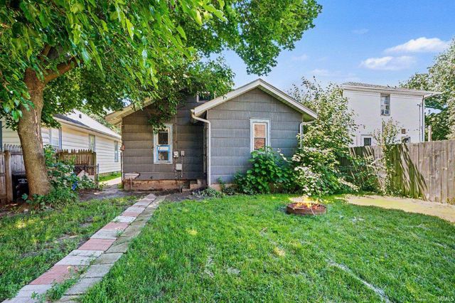 809 Altgeld Street, South Bend, IN 46614