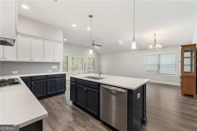 35 Pinewood Court, Hiram, GA 30141