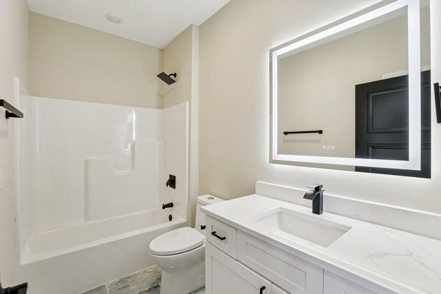 252 Falcon Court, Sauk City, WI 53583