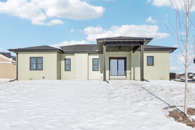 252 Falcon Court, Sauk City, WI 53583