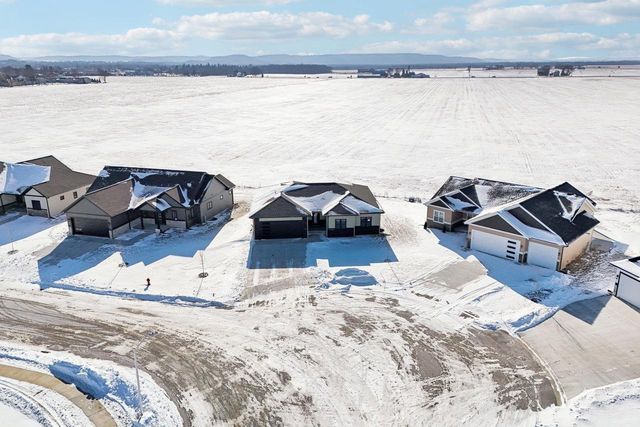 252 Falcon Court, Sauk City, WI 53583