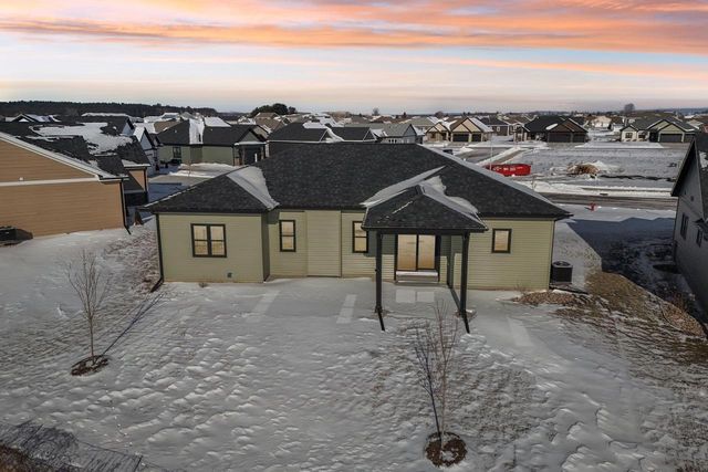 252 Falcon Court, Sauk City, WI 53583