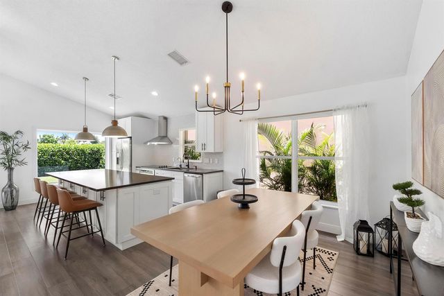 7629 Doubleton Drive, Delray Beach, FL 33446